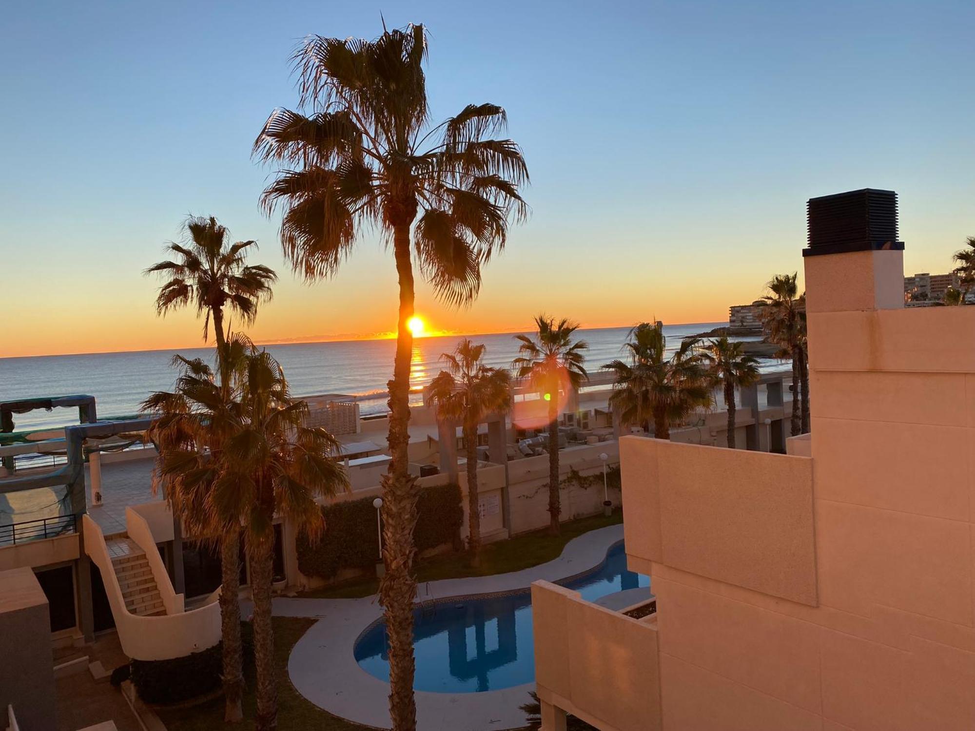 Torrevieja La Mata Primera Linea Playa Bagian luar foto