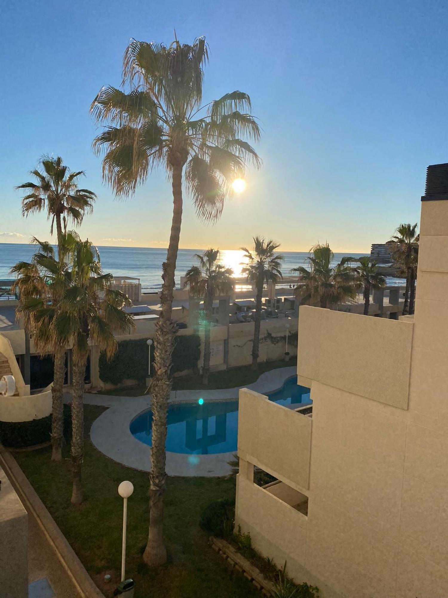 Torrevieja La Mata Primera Linea Playa Bagian luar foto